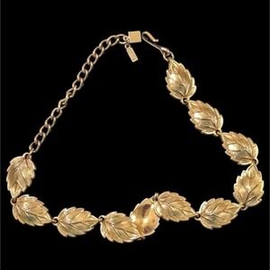 Volupte Vintage Gold Tone‎ Textured Leaf Link Choker Necklace 16 Inch Adjustable